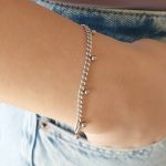 Kallirroi.gr - Χειροποίητο κόσμημα ( φο μπιζού / faux bijoux ) kallirroi.gr FOLOI – Βραχιόλι χεριού ατσάλινο ασημί χρώματος